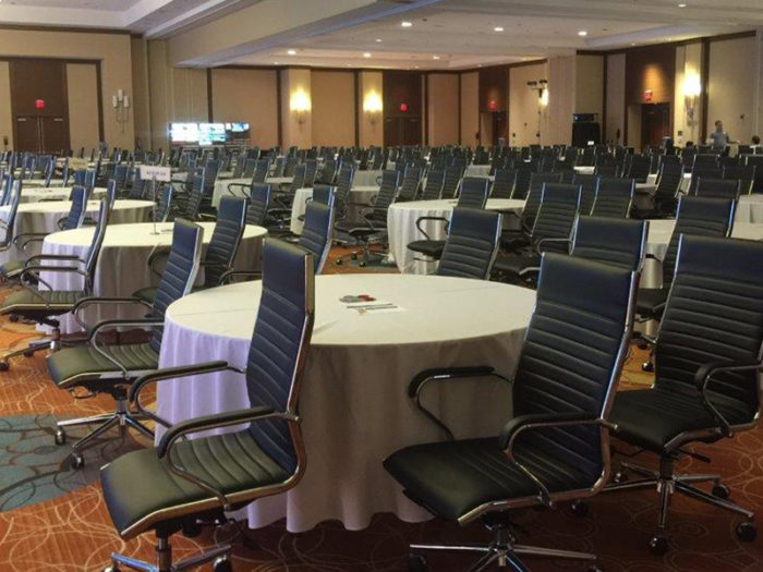 Black Rolling Chairs 700x525