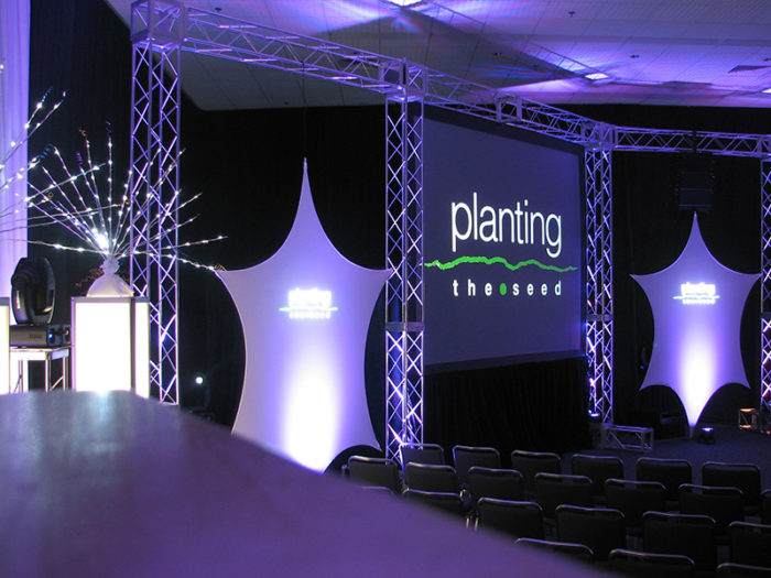 decorative aluminum truss 700x525